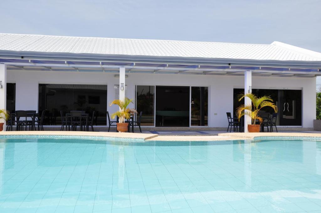 Olivia Resort Serviced Apartments And Bungalows 팡라오 외부 사진