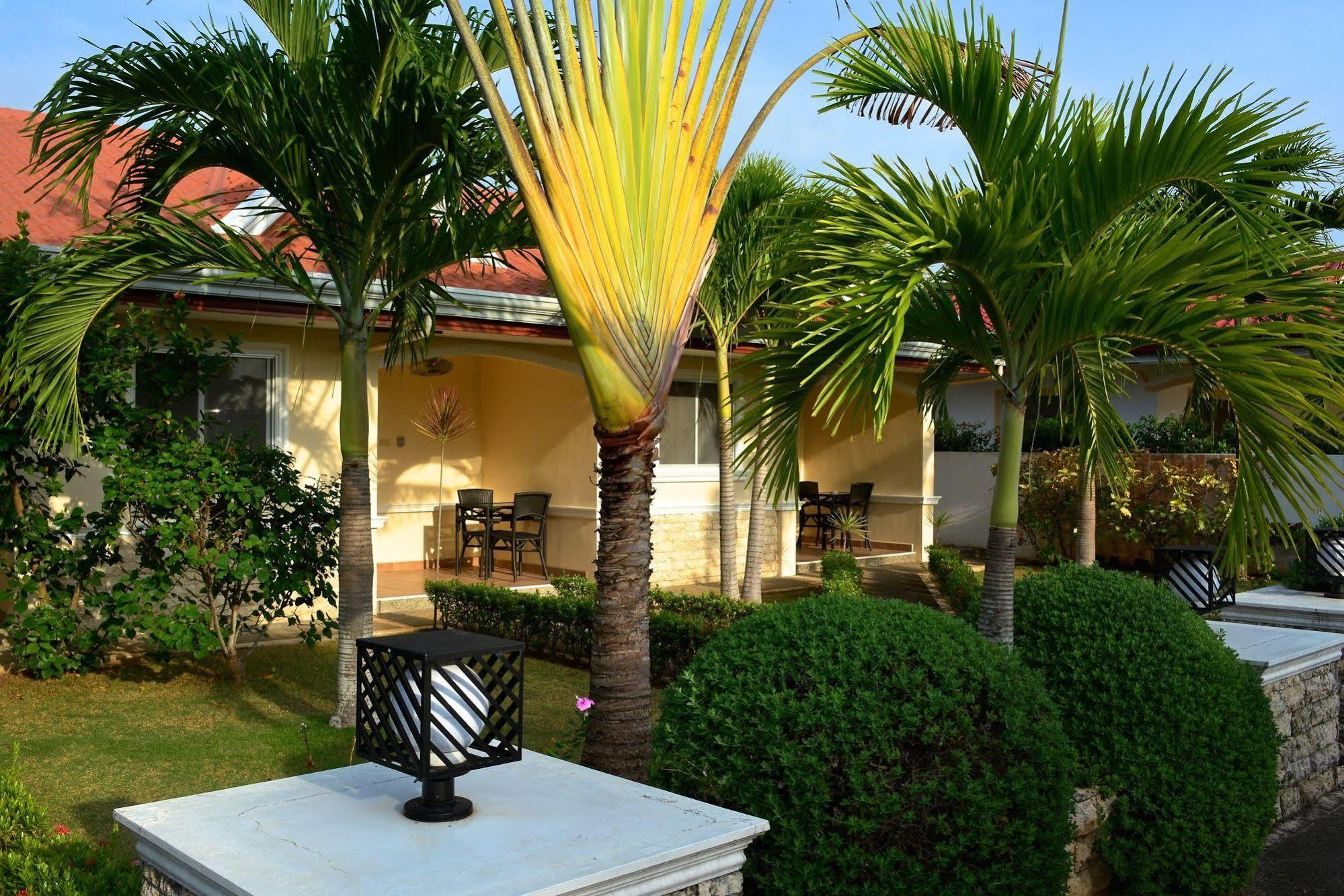 Olivia Resort Serviced Apartments And Bungalows 팡라오 외부 사진