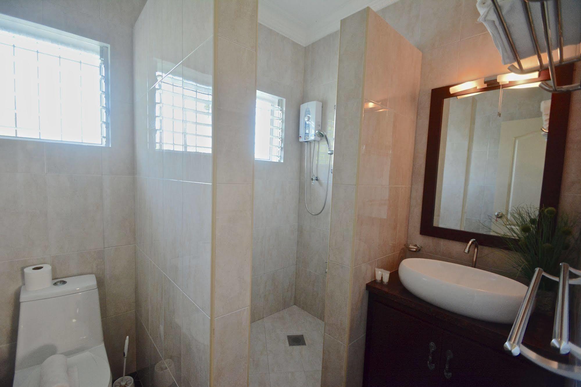 Olivia Resort Serviced Apartments And Bungalows 팡라오 외부 사진